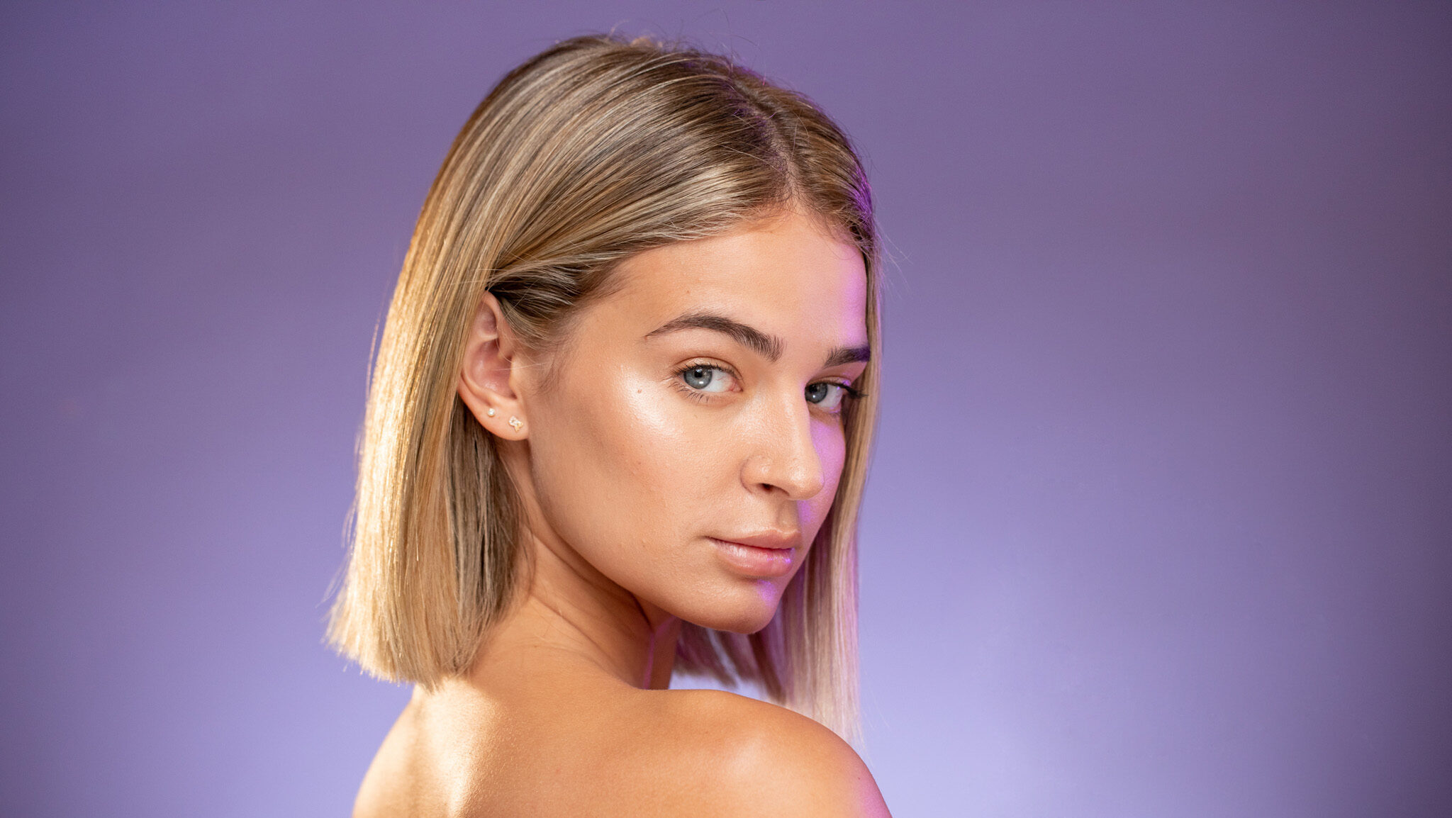 Campaña fotográfica Iluminador Beauty por Polarizador Estudio, detalle 8