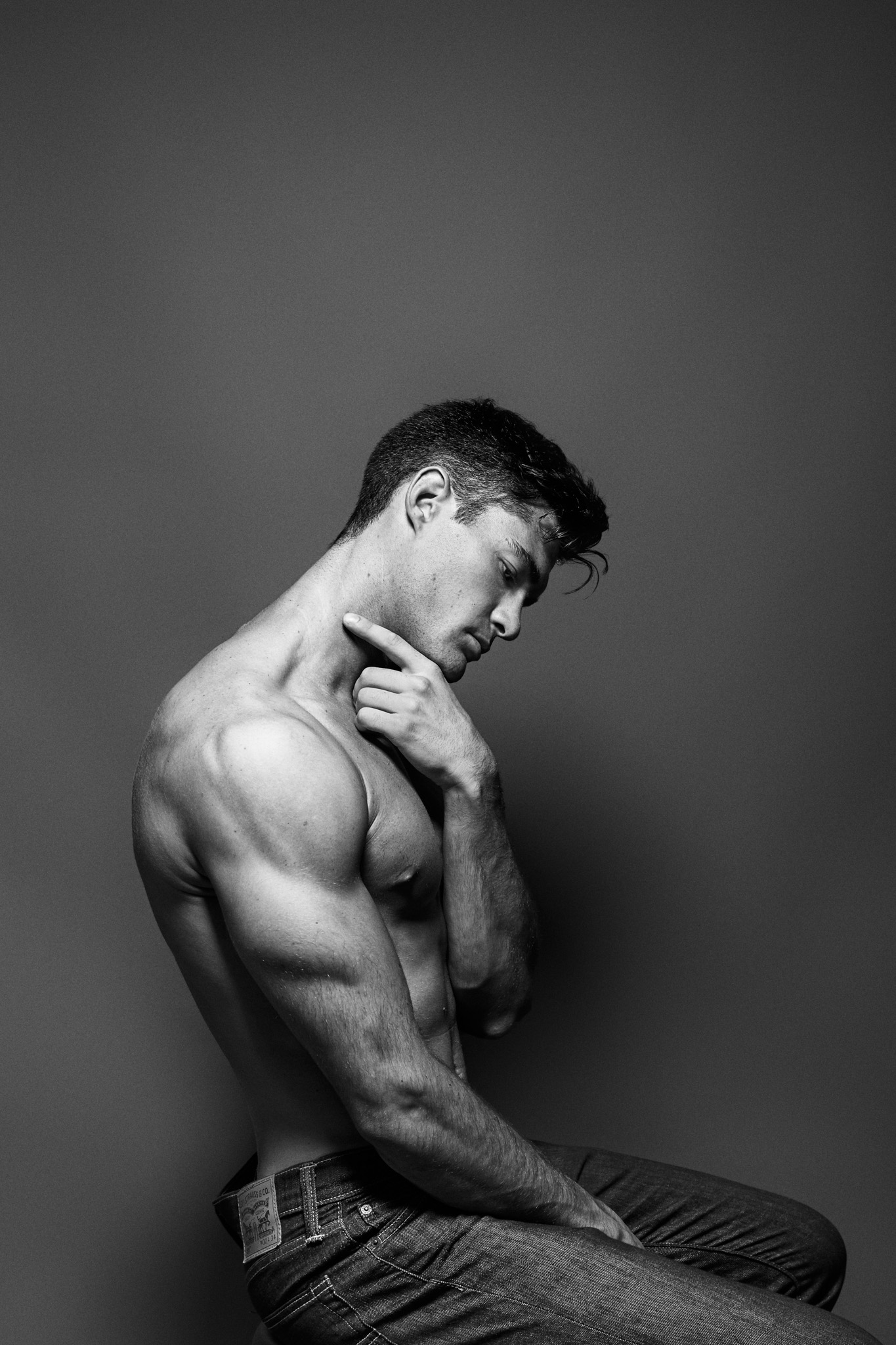 Book fotográfico de modelo Aurelian por Polarizador Estudio, detalle 9