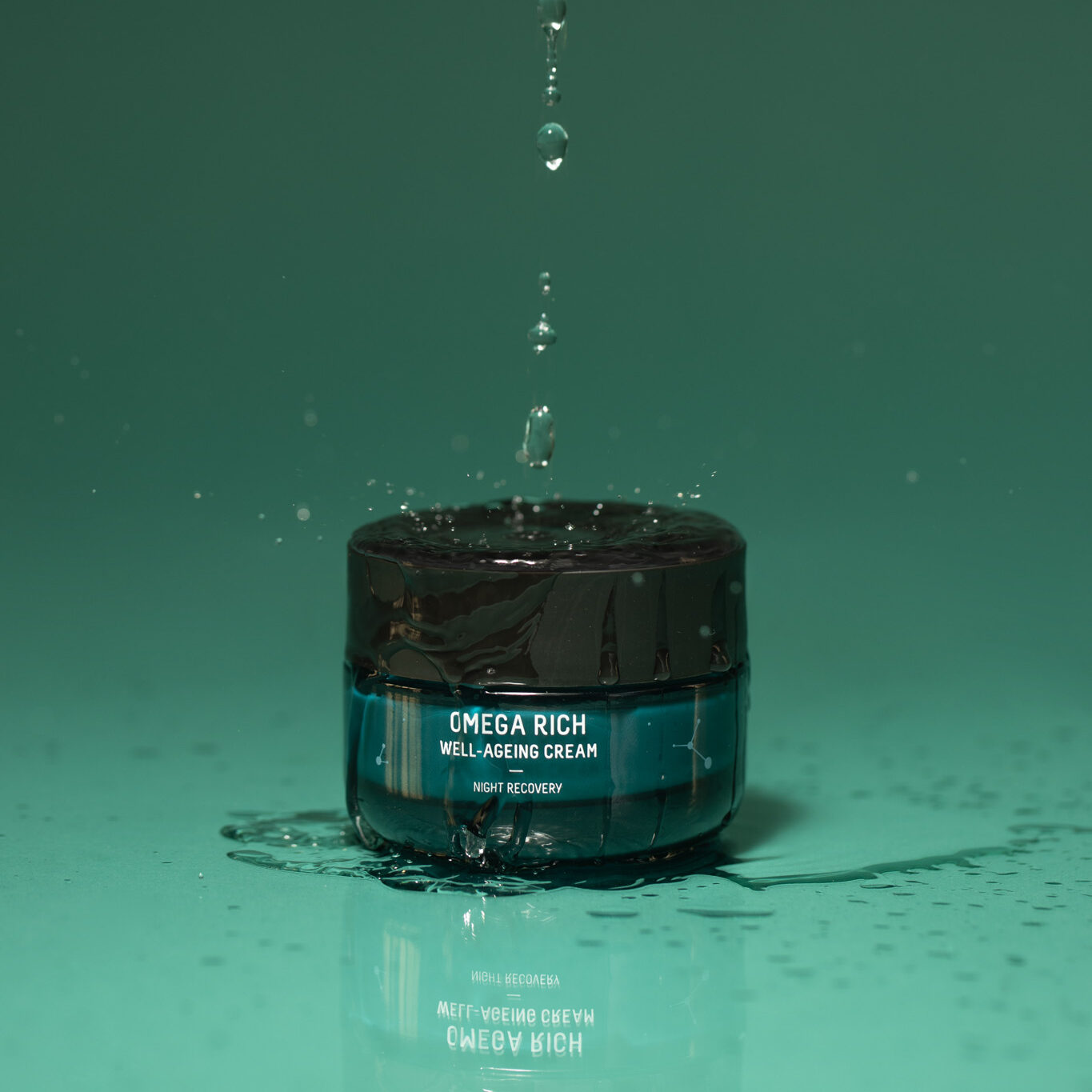 Campaña fotográfica Omega por Polarizador Estudio, detalle 12