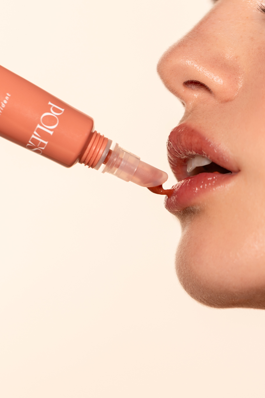 Campaña fotográfica Lip Balm por Polarizador Estudio, detalle 5