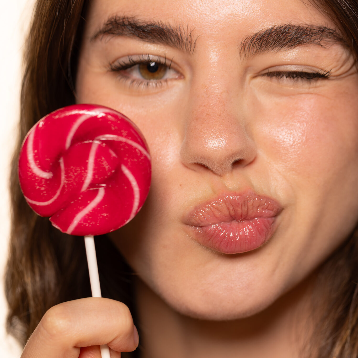 Campaña fotográfica Lip Balm por Polarizador Estudio, detalle 7
