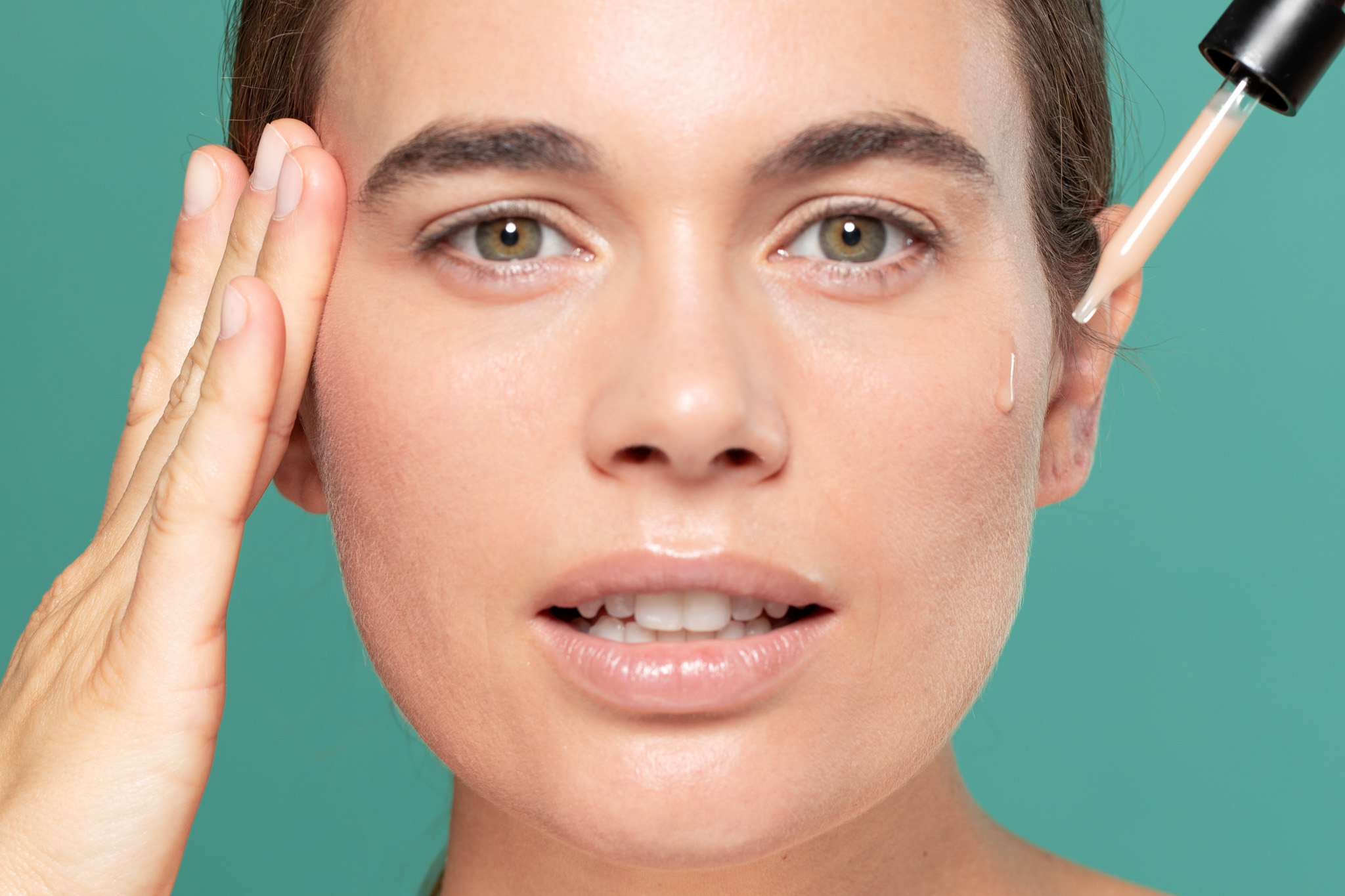 Campaña fotográfica Skincare Avanzado por Polarizador Estudio, detalle 3