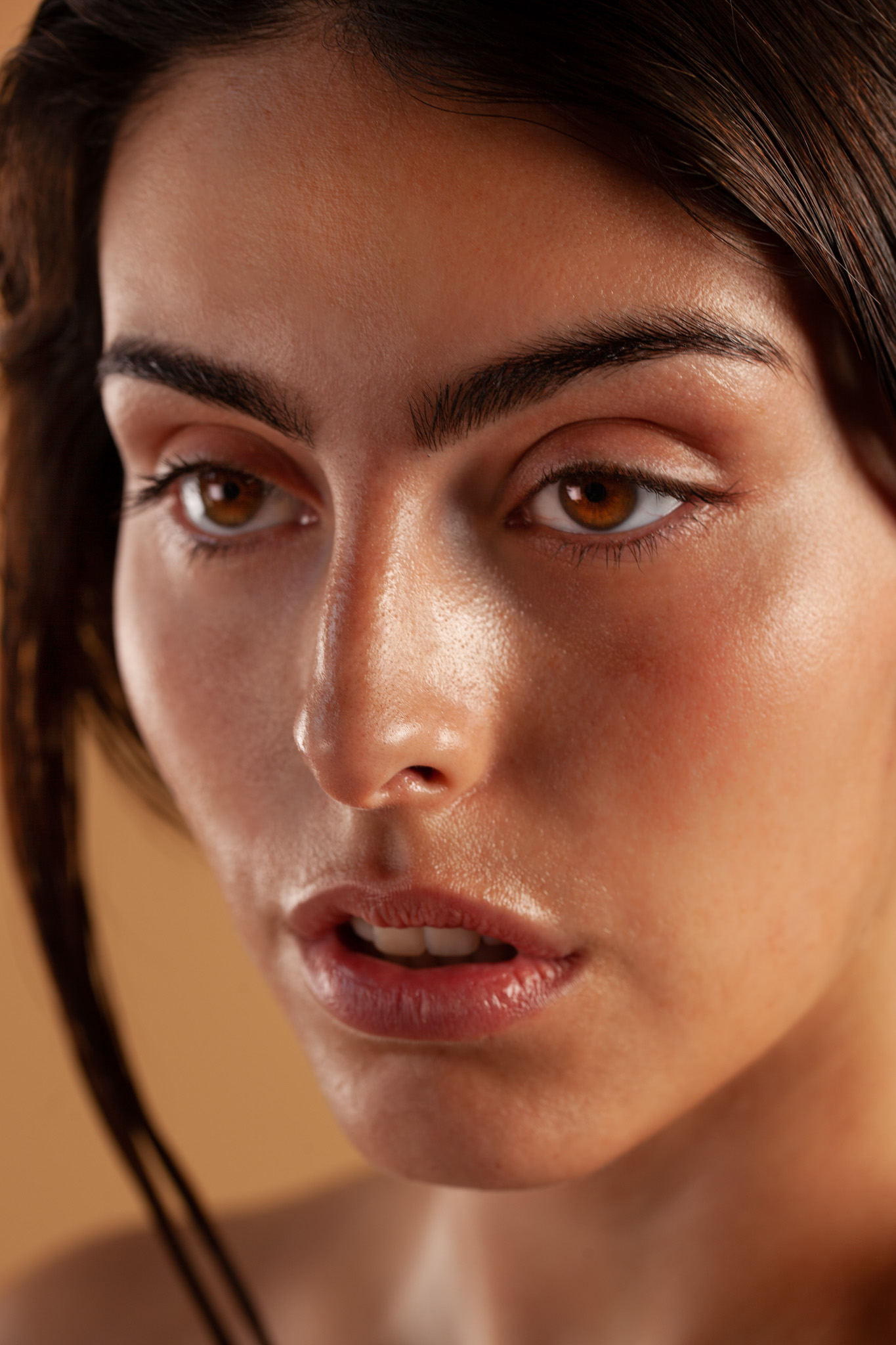 Campaña fotográfica Aceite Corporal por Polarizador Estudio, detalle 3