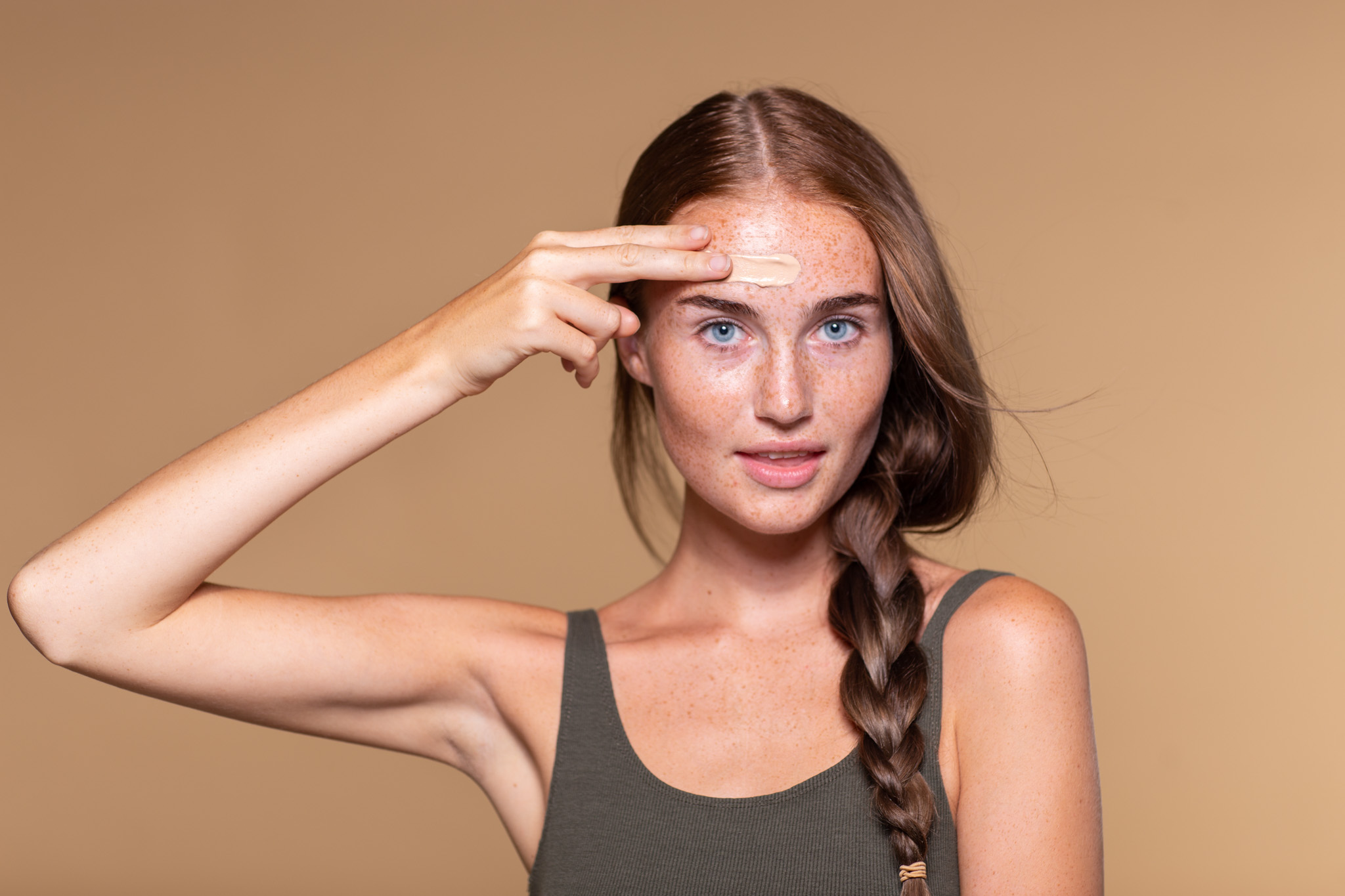 Campaña fotográfica Maquillaje Identy Beauty por Polarizador Estudio